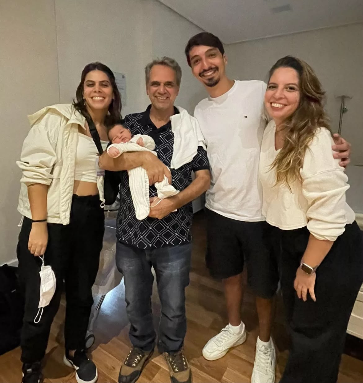 Eu, meu pai, minhas irmãs e meu irmãozinho